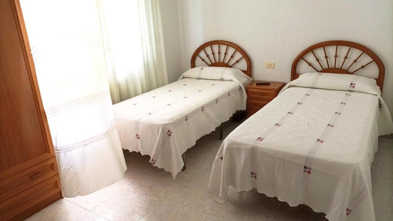 Garden Lodge Hostal Evencio Ribadavia Extérieur photo